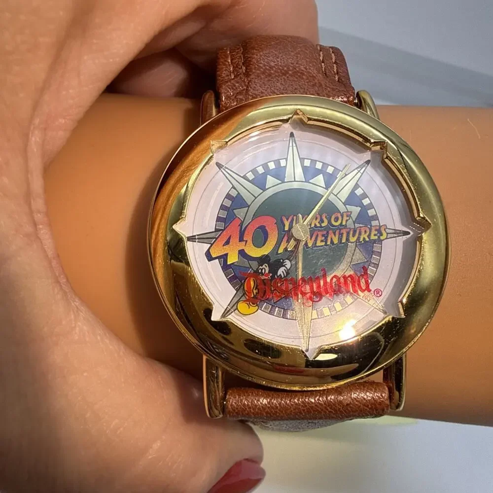 DisneyLand 40 Years of Adventure TEAM Pride Watch Rare #1835 0f 5000 Works Video